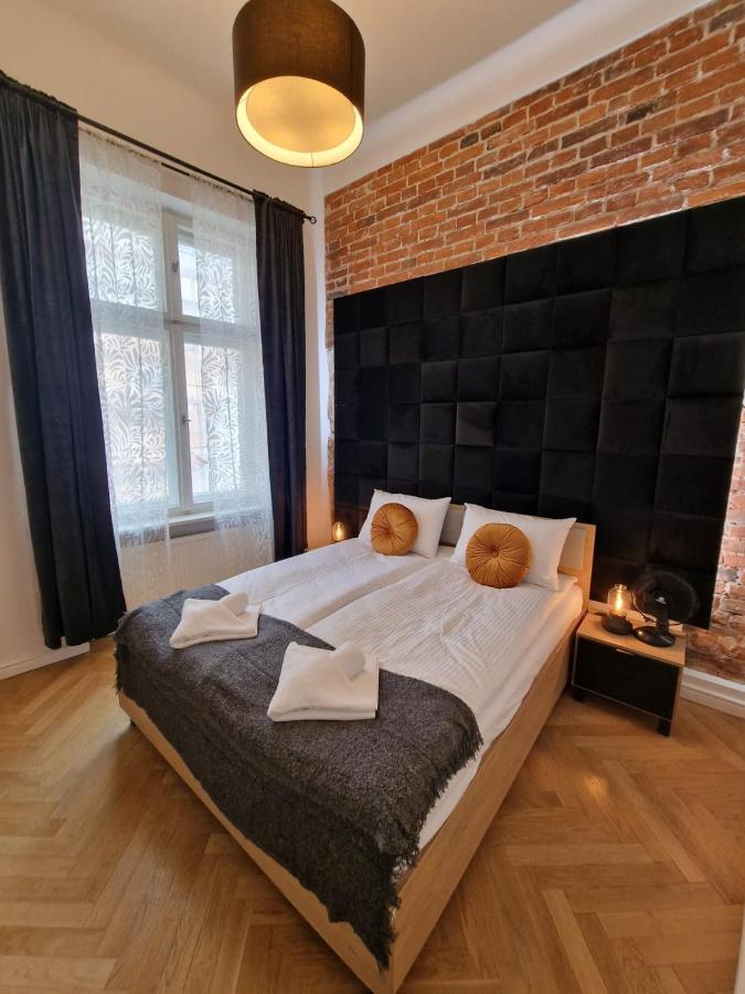 Golden Pearl - Main Square, 100 Sqm, 4 Rooms Krakau Exterior foto