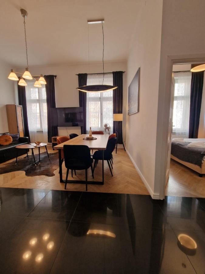 Golden Pearl - Main Square, 100 Sqm, 4 Rooms Krakau Exterior foto