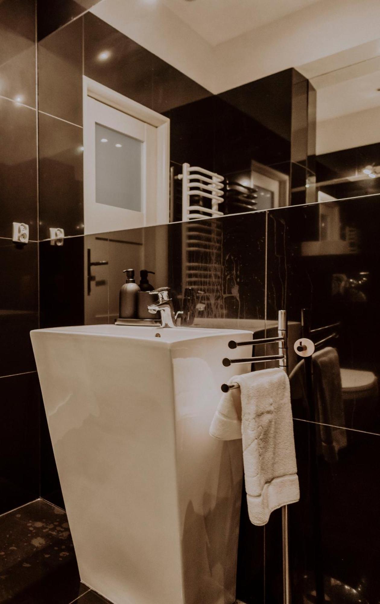 Golden Pearl - Main Square, 100 Sqm, 4 Rooms Krakau Exterior foto