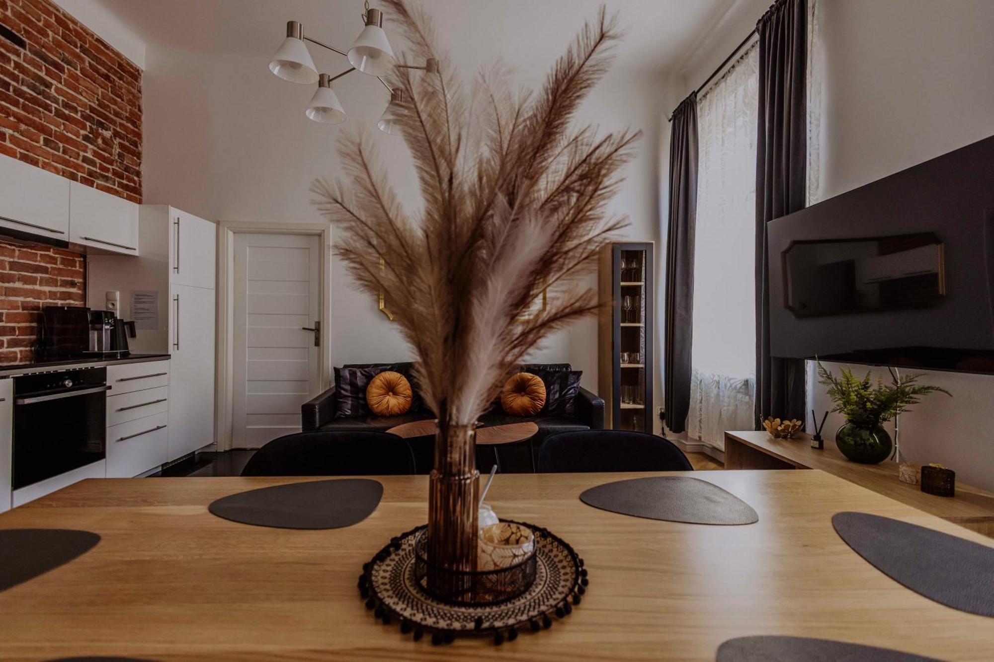 Golden Pearl - Main Square, 100 Sqm, 4 Rooms Krakau Exterior foto
